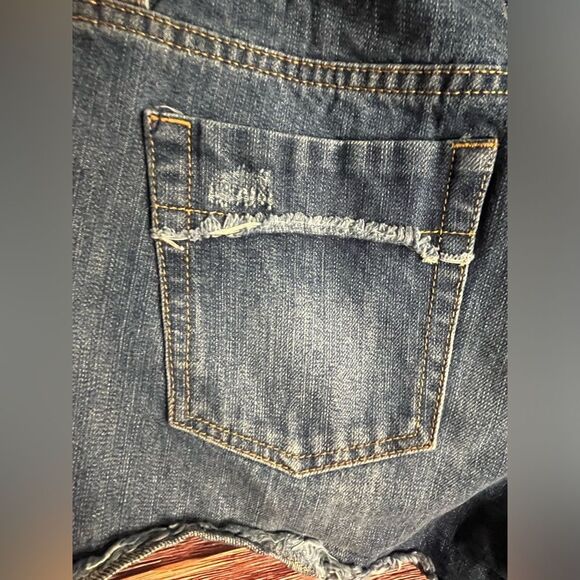 Harper Jean Shorts. Size 28. - Picture 6 of 11